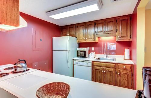 American Beach Apartment | Amelia Island Plantation Condo with Side Ocean View, Balcony, WiFi & Shared Pool