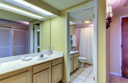 American Beach Apartment | Amelia Island Plantation Condo with Side Ocean View, Balcony, WiFi & Shared Pool