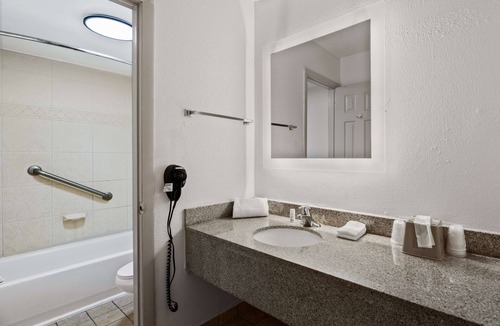 Orlando Hotel | Americas Best Value Inn Orlando