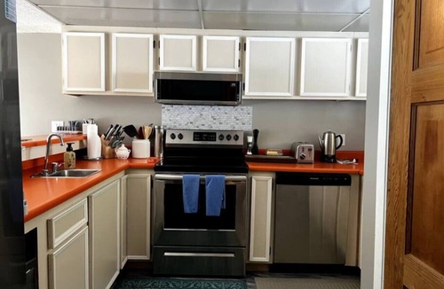 Apex Mountain Apartment | Apex Mountain~Clearview Lodge