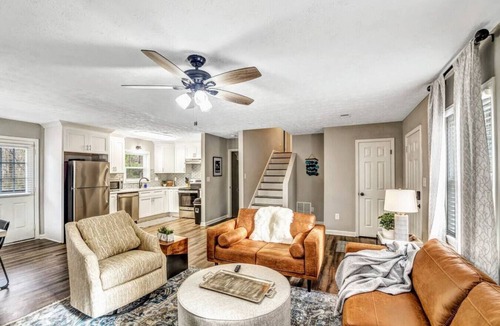 Powder Springs House | ATH -Powder Springs-4BR-PetFriendly -Fenced (3017)