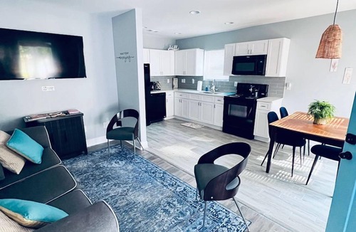 Atlanta House | ATL: 6BR Triplex—Chic, Boho,Retro Vibes |Sleeps 16