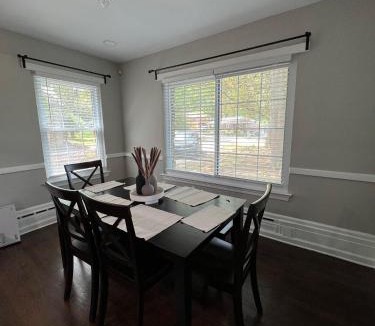 Atlanta House | Atlanta Cabin Getaway! 4br, 11 Minutes to Downtown