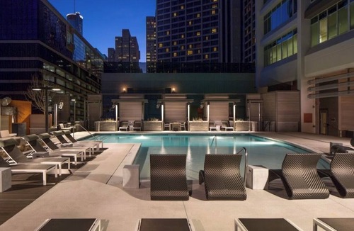 Downtown Atlanta Apartment | Atlanta Skyline Retreat Modern Luxury Downtown Home