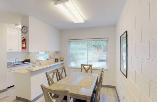 Jekyll Island Apartment | Atlantic Breeze #1 2 bedrooms, 2 bathrooms
