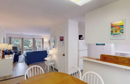 Jekyll Island Apartment | Atlantic Breeze #5 2 bedrooms, 2 bathrooms
