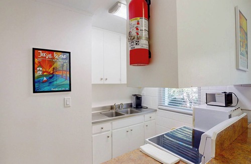 Jekyll Island Apartment | Atlantic Breeze #5 2 bedrooms, 2 bathrooms