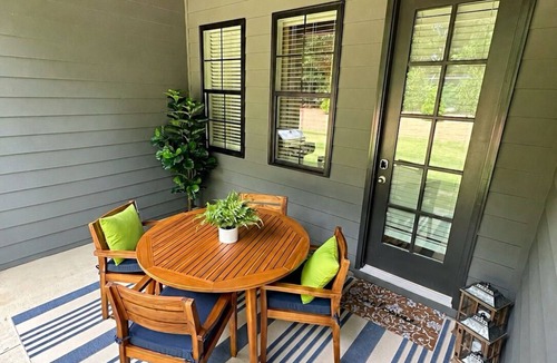 Auburn House | Aubie’s Favorite Place near Campus and Tiger Town with 2 King & 2 Queen beds