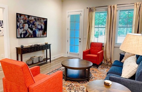 Auburn House | Aubie’s Favorite Place near Campus and Tiger Town with 2 King & 2 Queen beds
