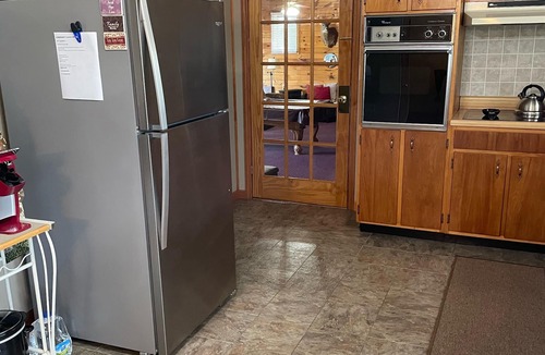 Dandridge House | Autumn BreezeCountry Home-near to all area attractions amusements & adventures!