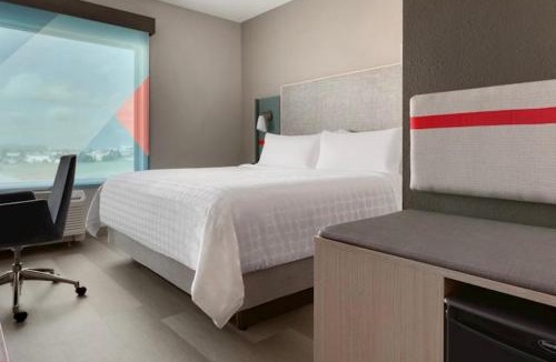 Macon Hotel | avid hotels - Macon North by IHG