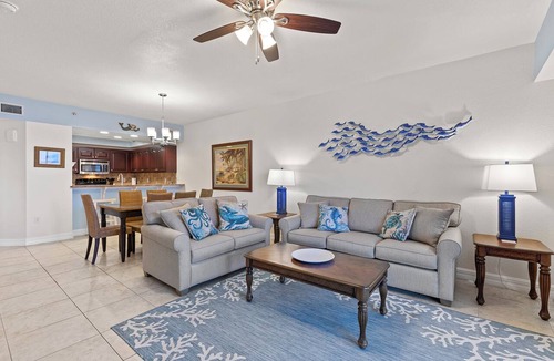 New Smyrna Beach Condo | 🌊Awesome Amenities-Great Location-Balcony-Oceanwalk 13-403🌊