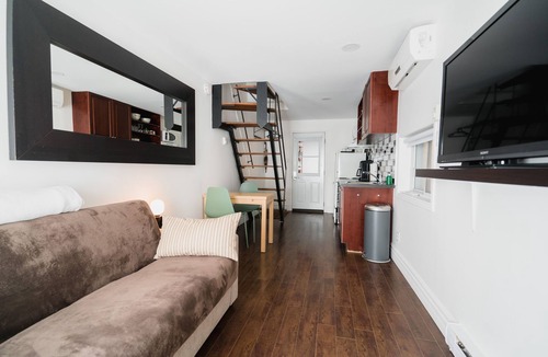 Gay Village Bed & Breakfast | B&B du Village - BBV