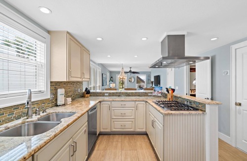 Sunnyside House | Bahama West – Beach Haven, Pet Friendly, Gulf Views, Beach Access, Free Golf