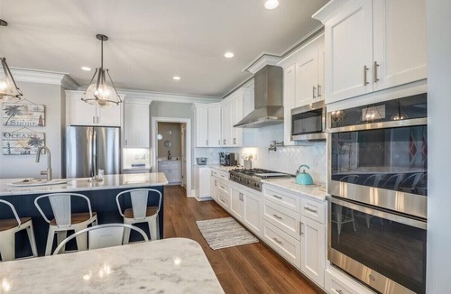 Atlantic Beach House | Bailey's Lighthouse, Bailey's Lighthouse