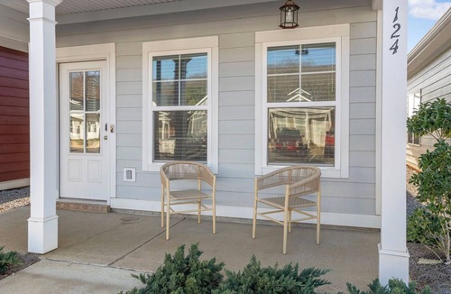 Huntsville Apartment | Barsala l Charming 1BD Cottages with Private Porches & More