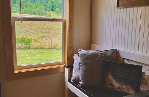 Dandridge House | Baxter Farmhouse in the Smokies