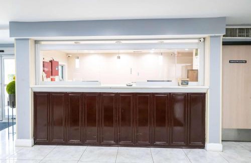College Park Hotel | Baymont by Wyndham College Park Atlanta Airport South