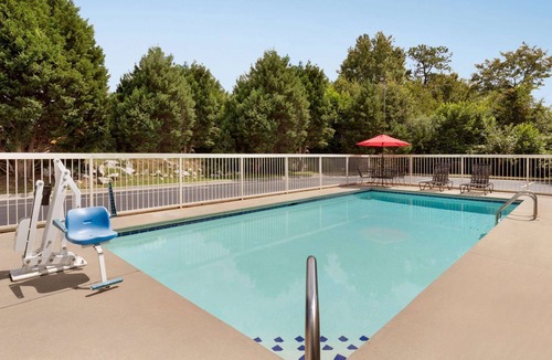 Grovetown Hotel | Baymont by Wyndham Grovetown Augusta