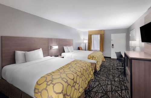 Tillmans Corner Hotel | Baymont by Wyndham Mobile/Tillmans Corner