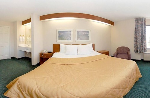 Mooresville Hotel | Baymont by Wyndham Mooresville
