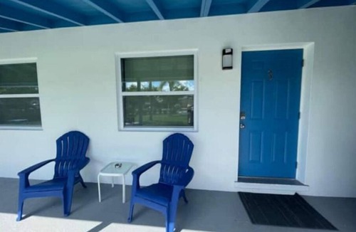 Singer Island Condo | BBQ Grill, 5 Min Walk-Beach, Surf, Snorkel