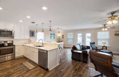 Inlet Beach Heights House | Beach House w/Private Heated Pool, pet friendly - 21yo & UP