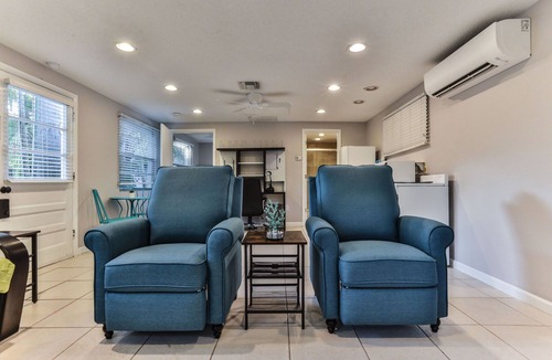 New Smyrna Beach House | Beach House with heated pool. Short walk to beach. 4 BRs/3.5 baths. Luxury.