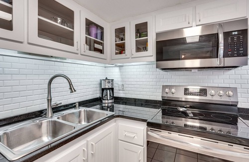 Sunnyside Condo | Beach, Pool, Gulf-View Balconies! PCB Resort Condo