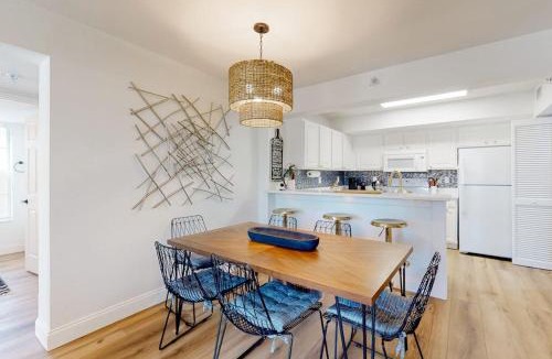 Winkler House | Beach Sunflower, Unit #516