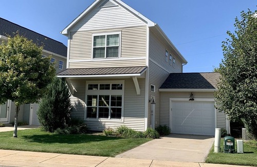 Benton Harbor House | Beachwood Haven at Harbor Shores