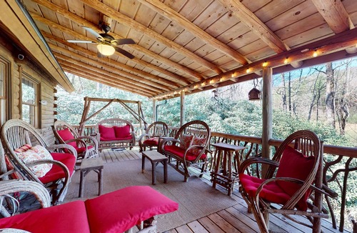 Lake Toxaway Cabin | Bearfoot Cabin - A tranquil, rustic retreat tucked away in Lake Toxaway!