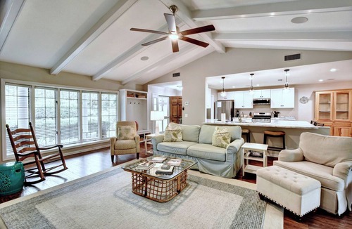 Saint Simons Island House | Beautiful 3 bed/2 bath Executive Style Home in Sea Palms