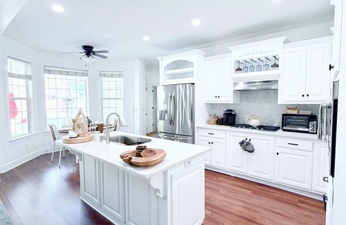 Church Street House | Beautiful 5/BR home in Jonesboro. Relax poolside and enjoy this Southern Charm.