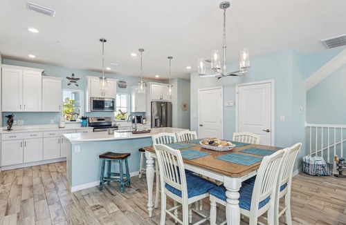 Ono Island House | Beautiful & Beachy! 3BR Townhome Lost Key Golf & Beach Club, Pools, Free Shuttle