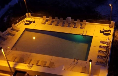 Gulf Shores Condo | Beautiful direct Gulf view & beach front condo.