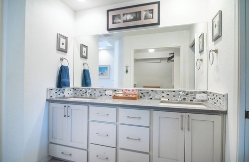 Eagle House | Beautiful Golf Course Getaway in Charming Eagle, ID!