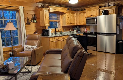 Sevierville Cabin | Beautiful Open Views, Very Private, Deck Gas Fireplace on all year & more!