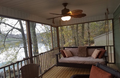 Athens House | Beautiful Wheeler Lake Home In Quiet Community.