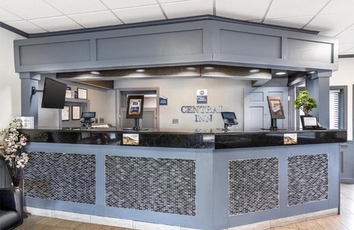 Savannah Hotel | Best Western Central Inn