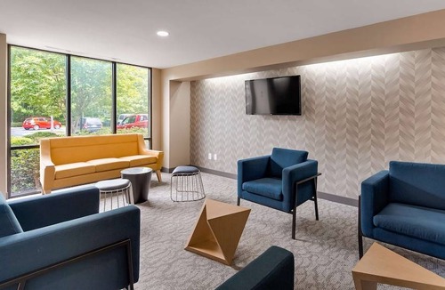 Augusta Hotel | Best Western Plus Augusta North Inn & Suites