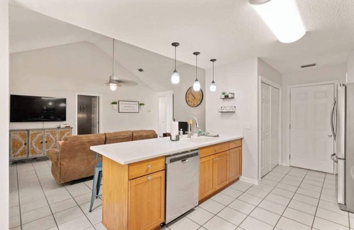 Brunswick House | Blue Pearl - LARGE Fenced Backyard/Near FLETC