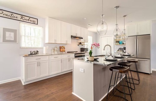 Powder Springs House | BlueberryCreek Escape - Lux 5BR Retreat - Near ATL