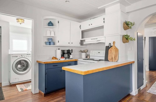 Drumheller House | Bluebird | Charming 3-Bedroom Home in Drumheller!