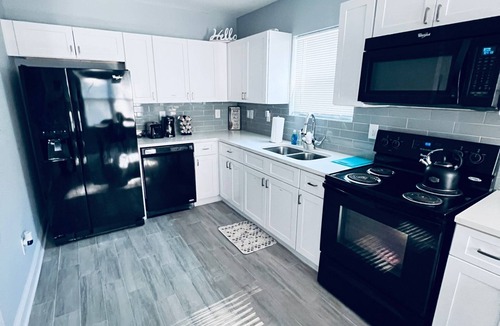 Atlanta House | Boho Bliss Bungalow: Atlanta Retreat—Pet-Friendly