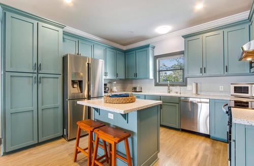 Gulf Shores House | Bon Bay House. WATER FRONT. BOATING. FISHING. Dolphin Watching.