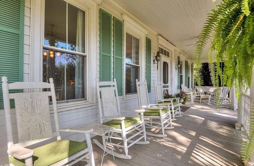 Aiken Apartment | Boutique 1BR Hotel Suite Historic Estate + Pool Access