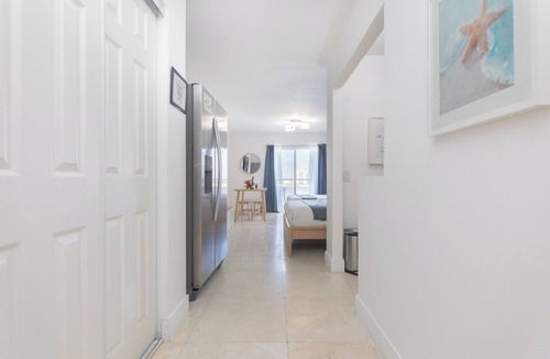 Mid Beach Apartment | Boutique Apartments North Bay Village