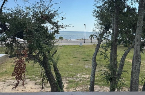 Gulfport House | Brand new 3 bedroom Beach house with gulf view in Gulfport.