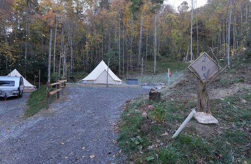 Waynesville RV Rental | Brand New! Camp #6 with Bathhouse
